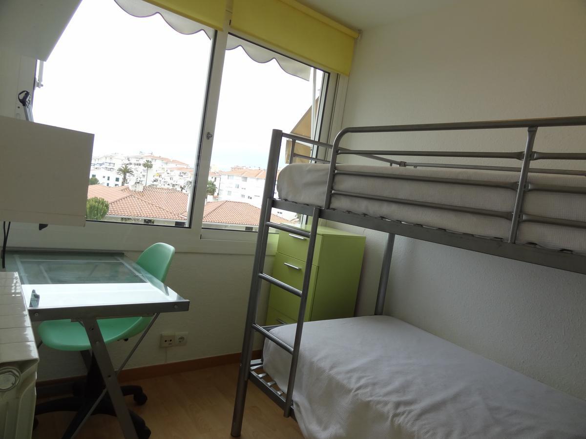 شقة Ground Floor Sea View سيدجيس المظهر الخارجي الصورة