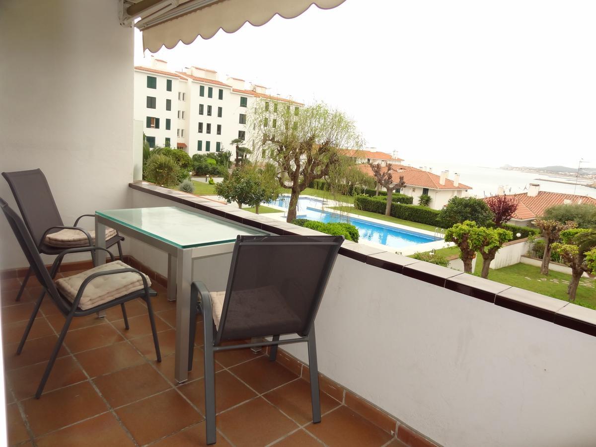 شقة Ground Floor Sea View سيدجيس المظهر الخارجي الصورة