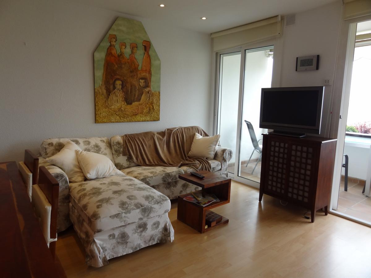 شقة Ground Floor Sea View سيدجيس المظهر الخارجي الصورة